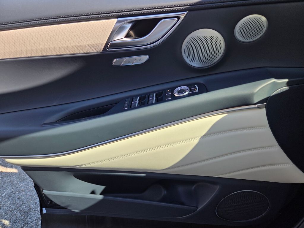 New 2026 Blue Genesis 3.5T Prestige image 26