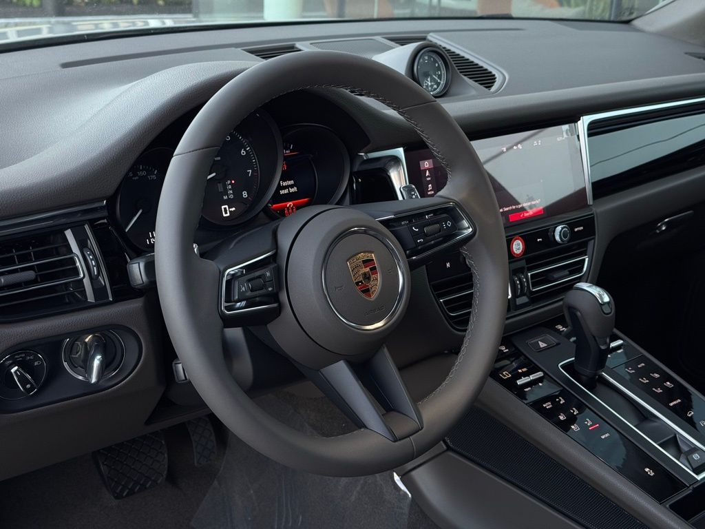 Used 2026  Porsche  image 4