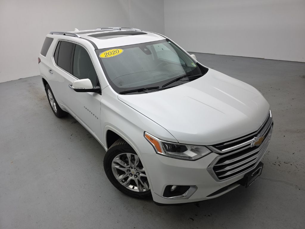 White (Iridescent Pearl Tricoat) 2020 Chevrolet Traverse SUV / Crossover Four-Wheel Drive 9-Speed Automatic