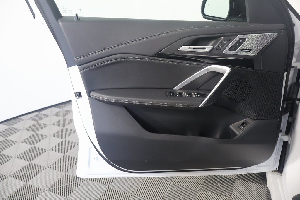 Thumbnail: 2023 BMW X1 - 12
