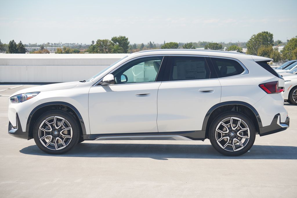 Thumbnail: 2026 BMW X1 - 4