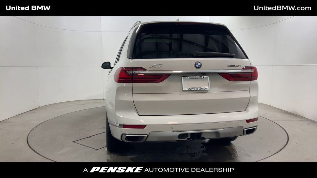 Thumbnail: 2021 BMW X7 - 7