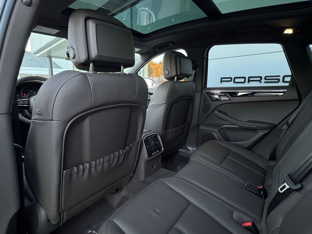 Used 2026  Porsche  image 48