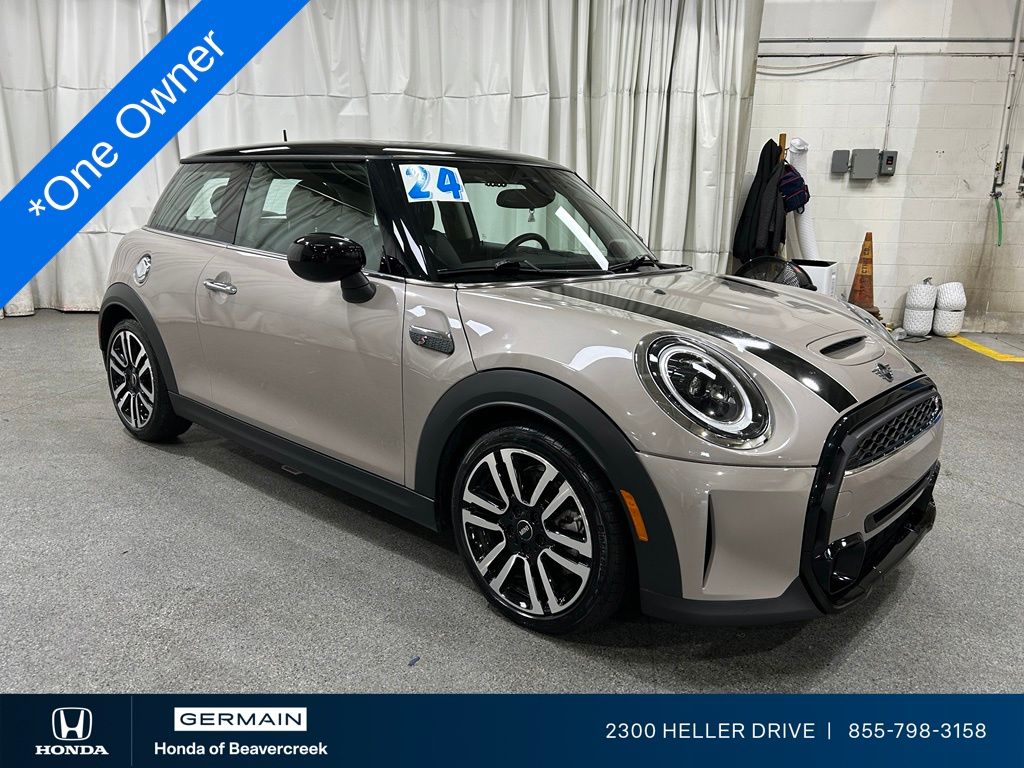 Rooftop Gray Metallic 2024 MINI Cooper Hatchback  7-Speed Automatic