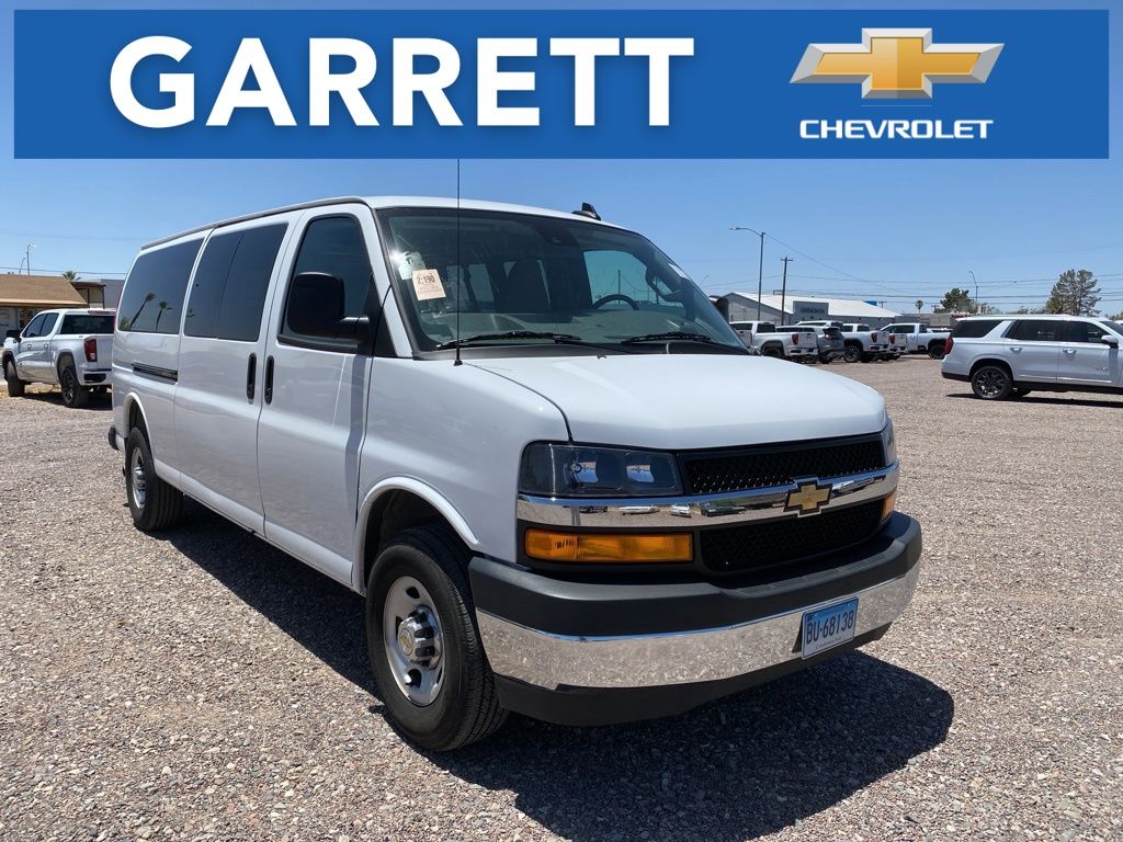 2025 Chevrolet Express 3500 LT Extended RWD