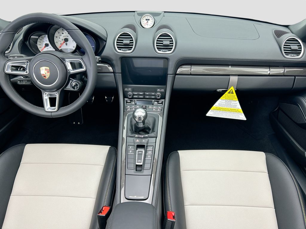 Thumbnail: 2025 Porsche 718 Boxster - 16