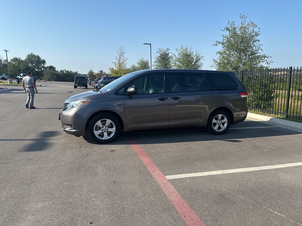 2012 Toyota Sienna  Le In Austin, Texas