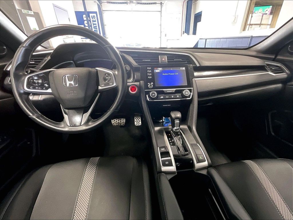 2019 Honda Civic — photo 21