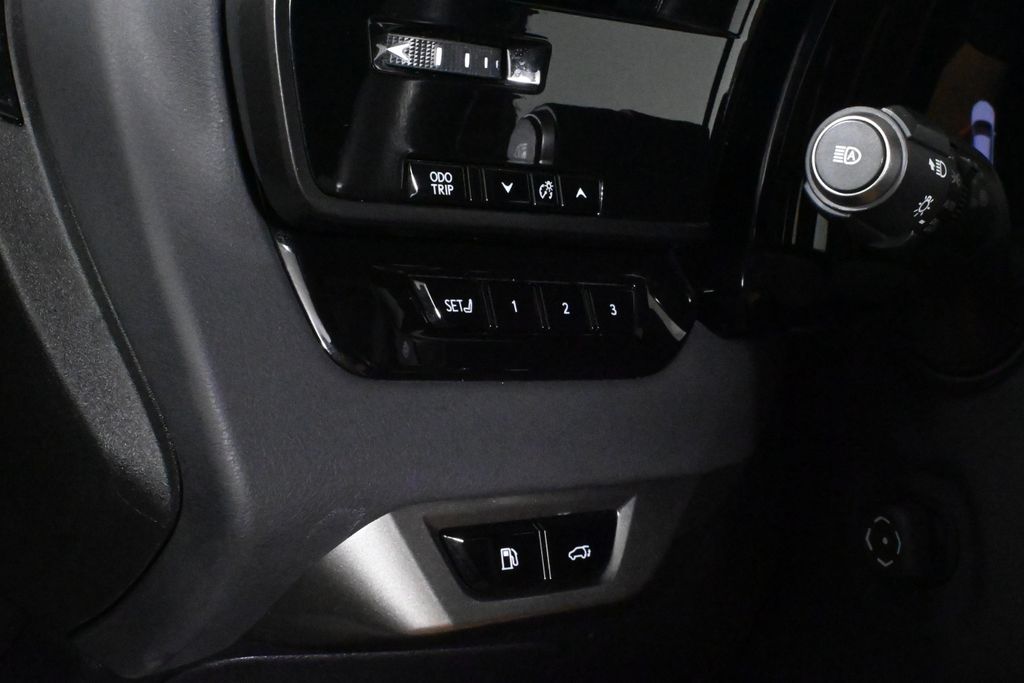 Thumbnail: 2024 Lexus RX - 27