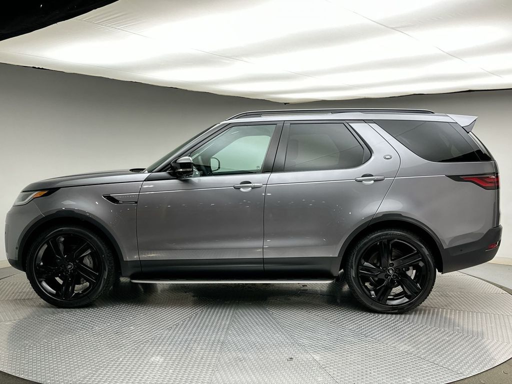 Thumbnail: 2026 Land Rover Discovery - 2