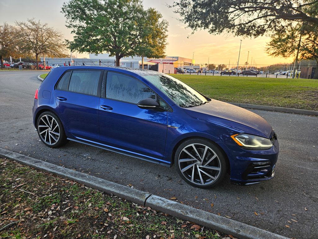 2018 Volkswagen Golf R 7