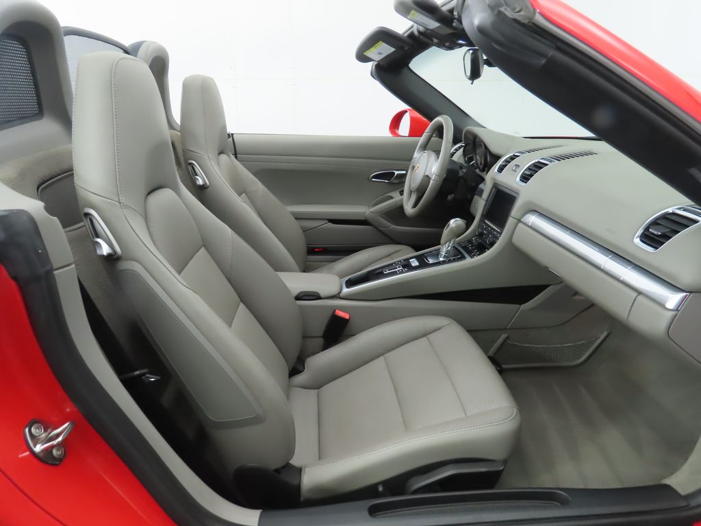Thumbnail: 2013 Porsche Boxster - 28