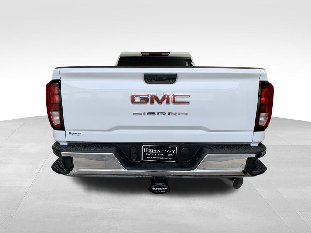 2024 GMC Sierra 2500HD Pro 4