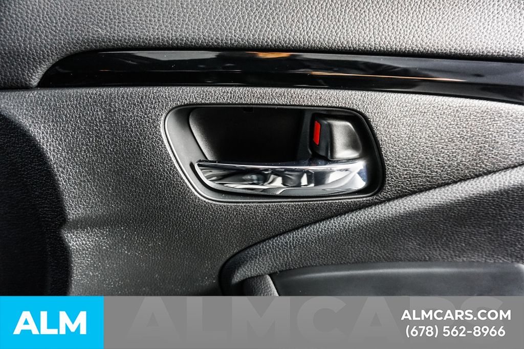 Used 2021 Black Honda Touring image 38