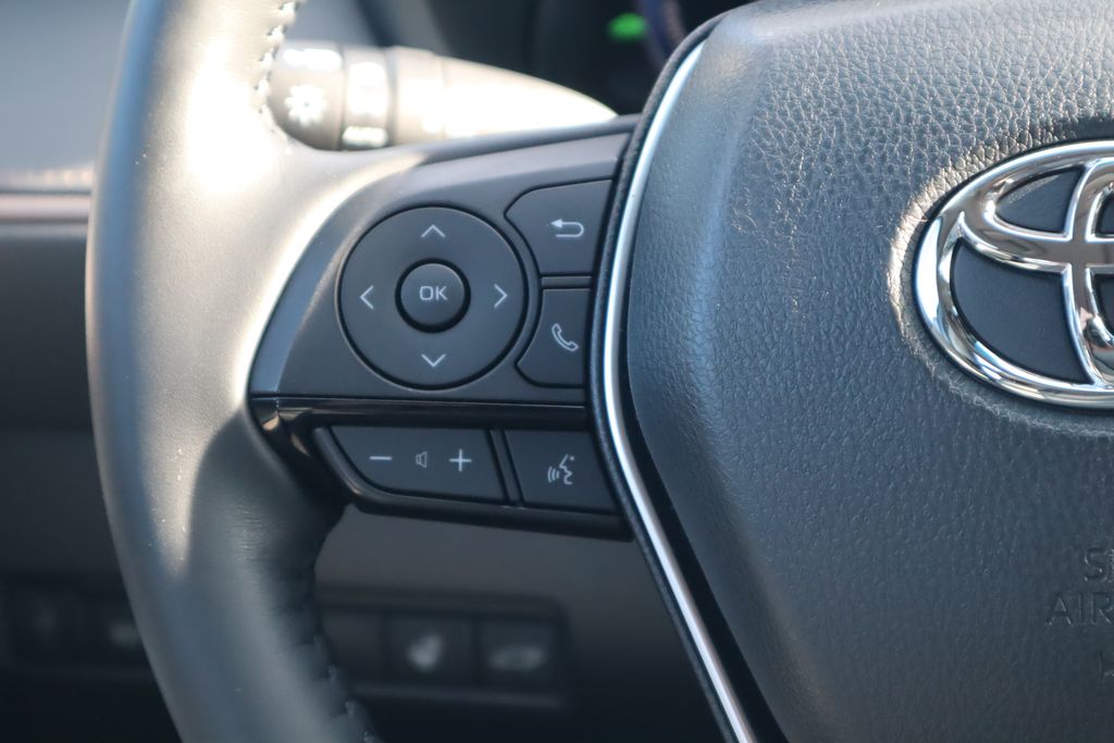 Thumbnail: 2024 Toyota Venza - 11