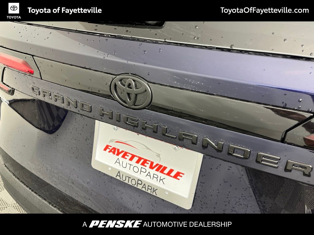Thumbnail: 2026 Toyota Grand Highlander - 26