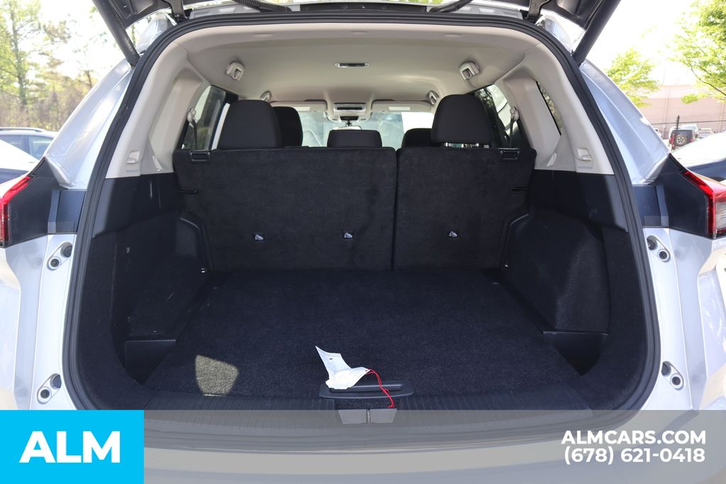 Used 2025 Silver Nissan SV image 21