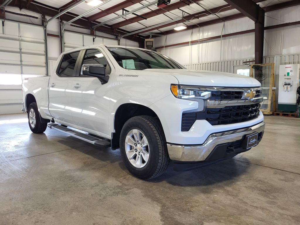 2024 Chevrolet Silverado 1500 LT 7