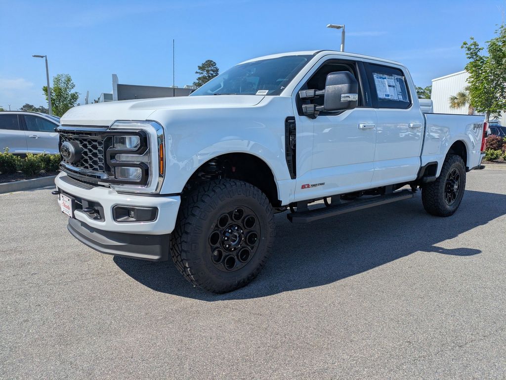 2026 Ford F-350 Super Duty LARIAT