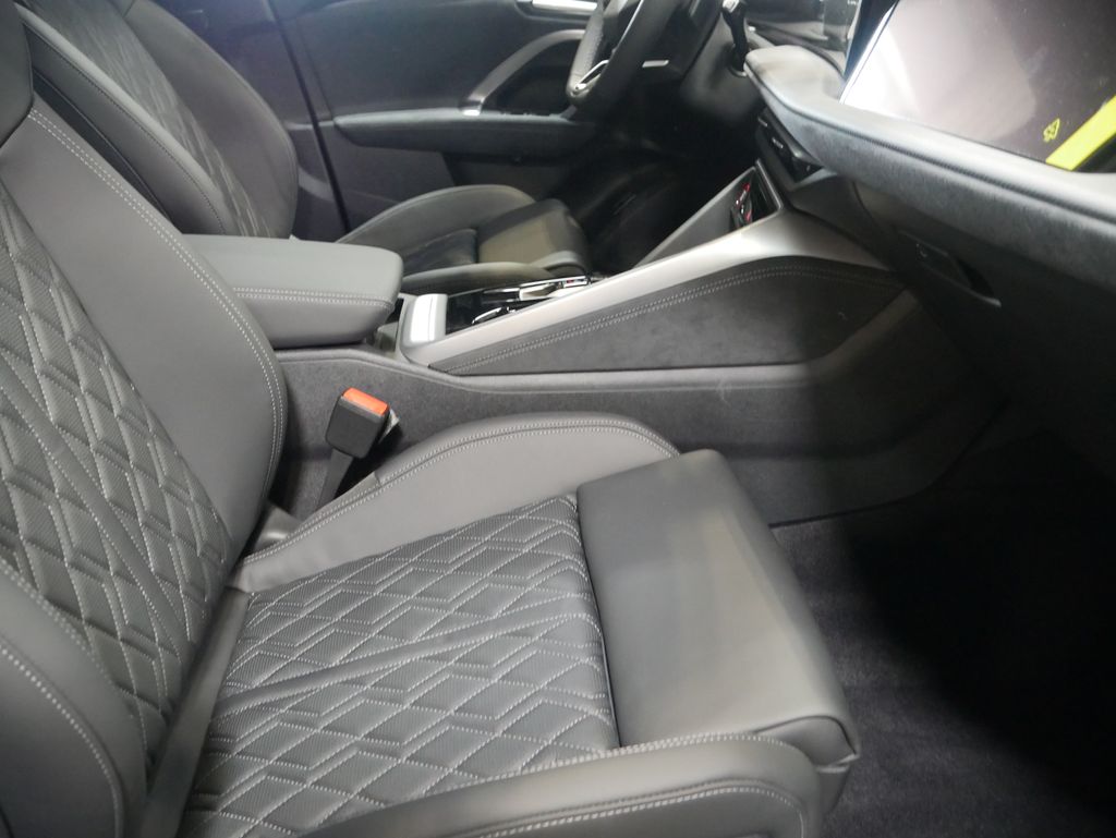 Thumbnail: 2026 Audi SQ5 - 22