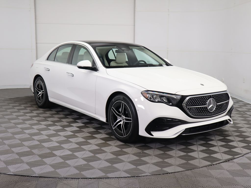 Thumbnail: 2025 Mercedes-Benz E-Class - 3