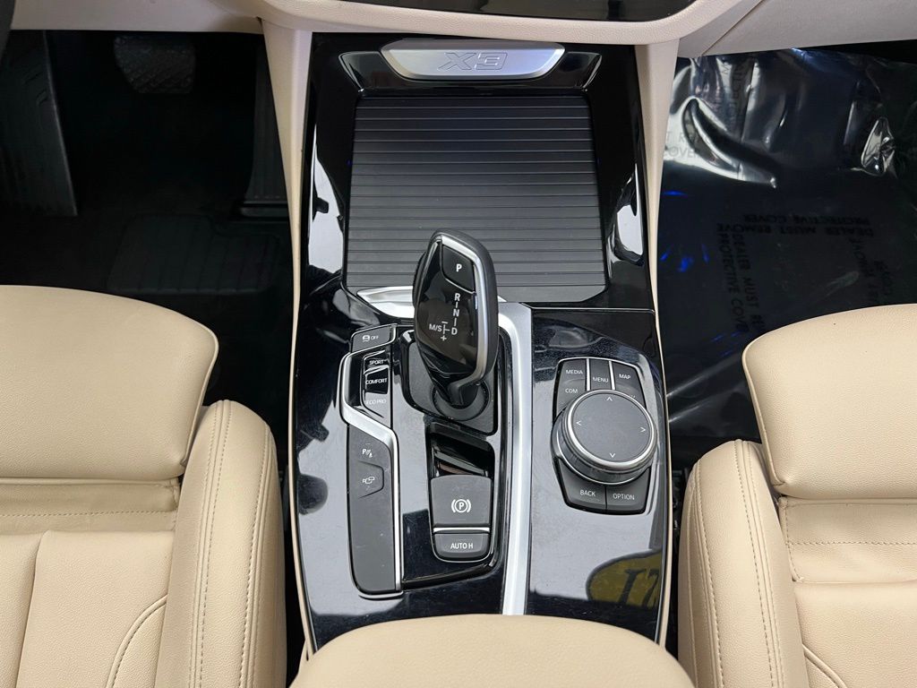 Thumbnail: 2021 BMW X3 - 11