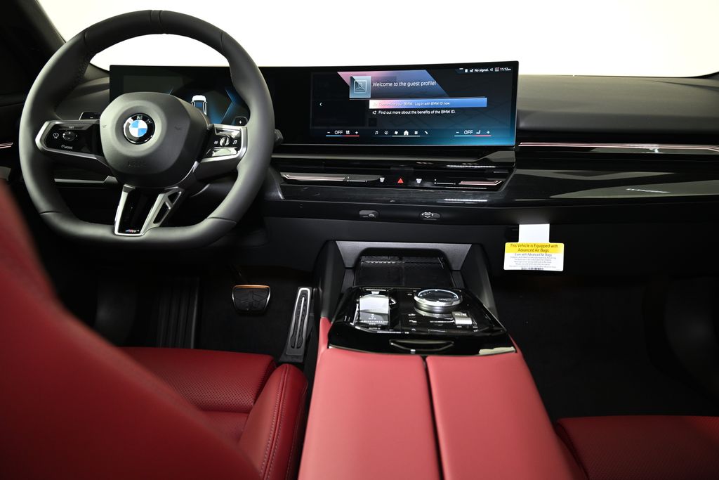 2025 BMW 5 Series 530i xDrive 16