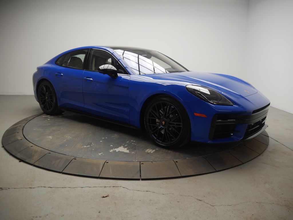 Thumbnail: 2026 Porsche Panamera - 9
