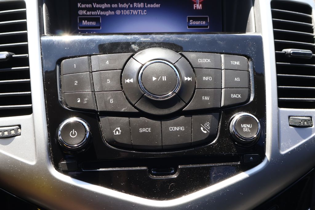 Thumbnail: 2015 Chevrolet Cruze - 20