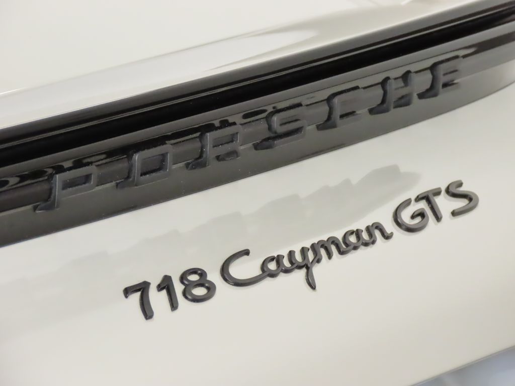 Thumbnail: 2022 Porsche 718 Cayman - 12
