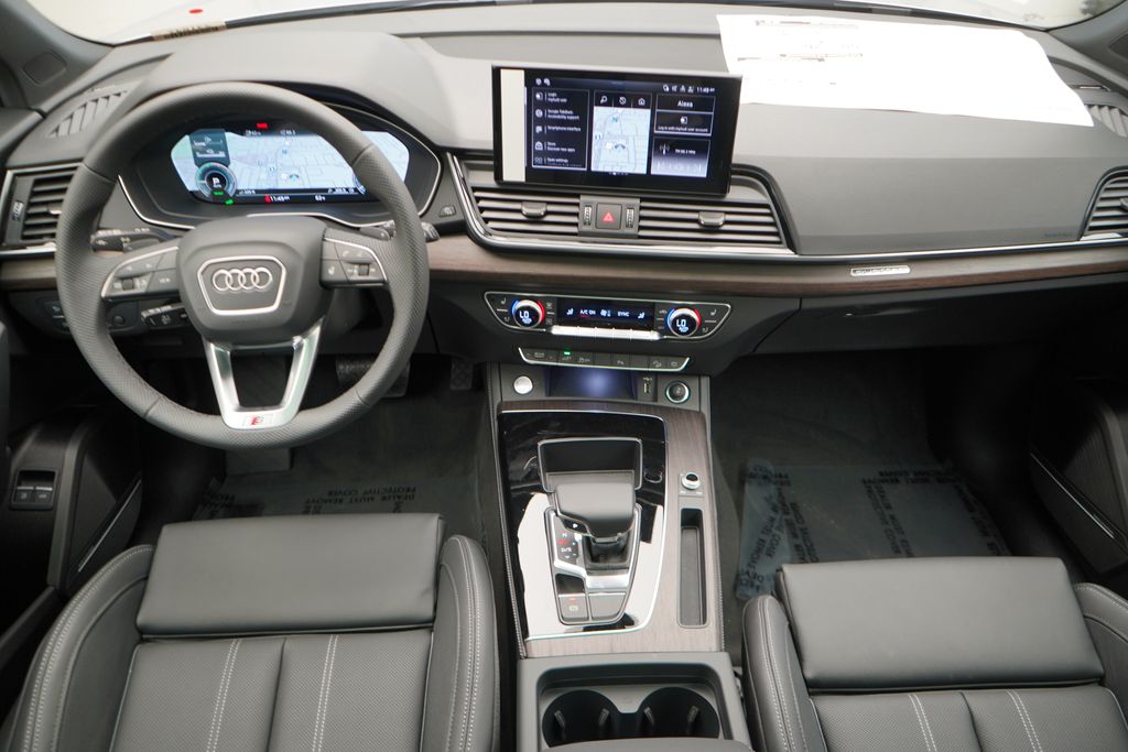 2025 Audi Q5 e  11