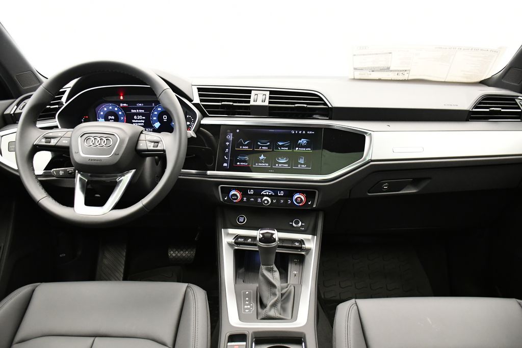 Thumbnail: 2025 Audi Q3 - 20