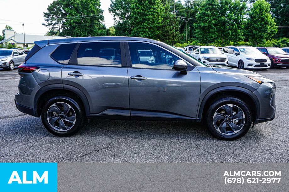Used 2025 Gray Nissan SV image 9