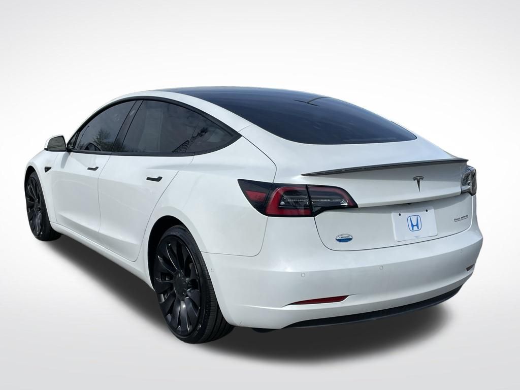 Thumbnail: 2022 Tesla Model 3 - 4