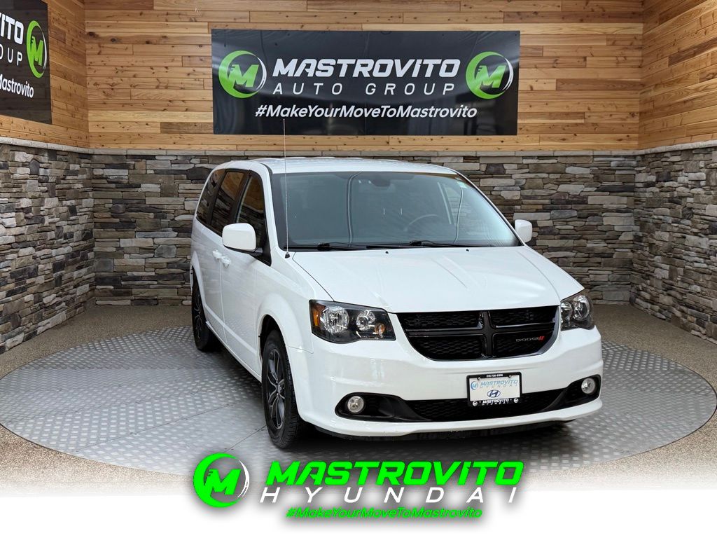 White Knuckle Clearcoat 2018 Dodge Grand Caravan Minivan Front-Wheel Drive 6-Speed Automatic