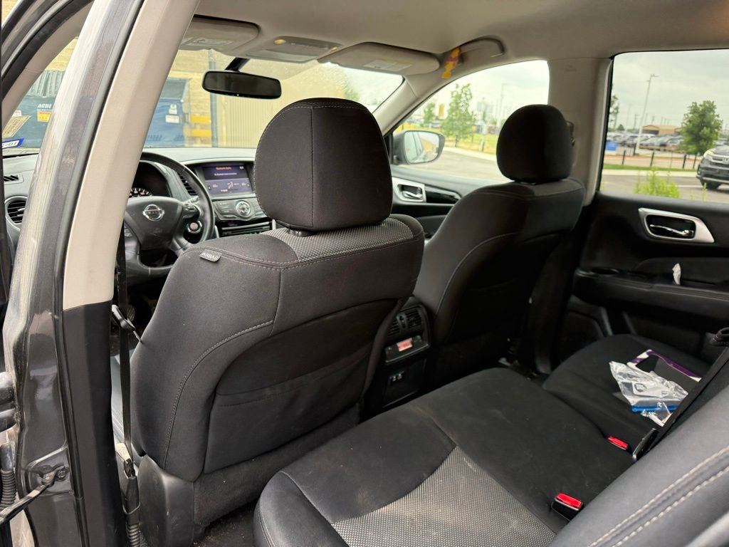 Thumbnail: 2019 Nissan Pathfinder - 9