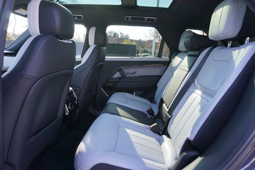 Thumbnail: 2025 Land Rover Range Rover Sport - 13