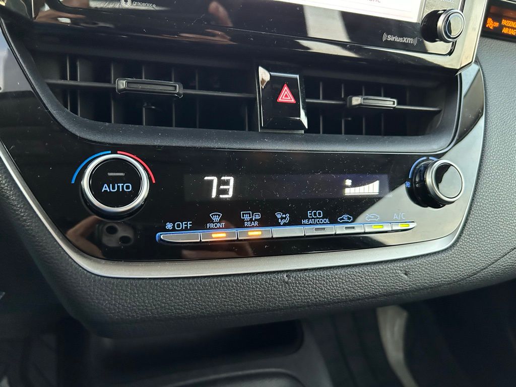 Thumbnail: 2021 Toyota Corolla - 25