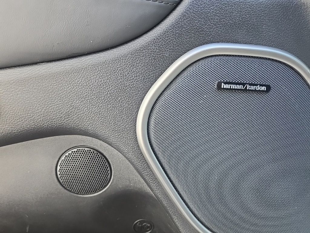 Used 2021 White Jeep High Altitude image 18