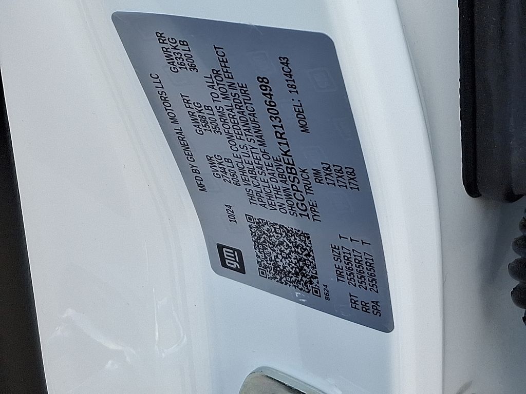 Thumbnail: 2024 Chevrolet Colorado - 27