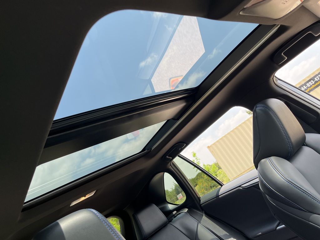 2021 Toyota RAV4 XSE 29