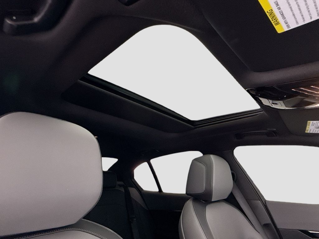 Thumbnail: 2026 BMW i5 - 17