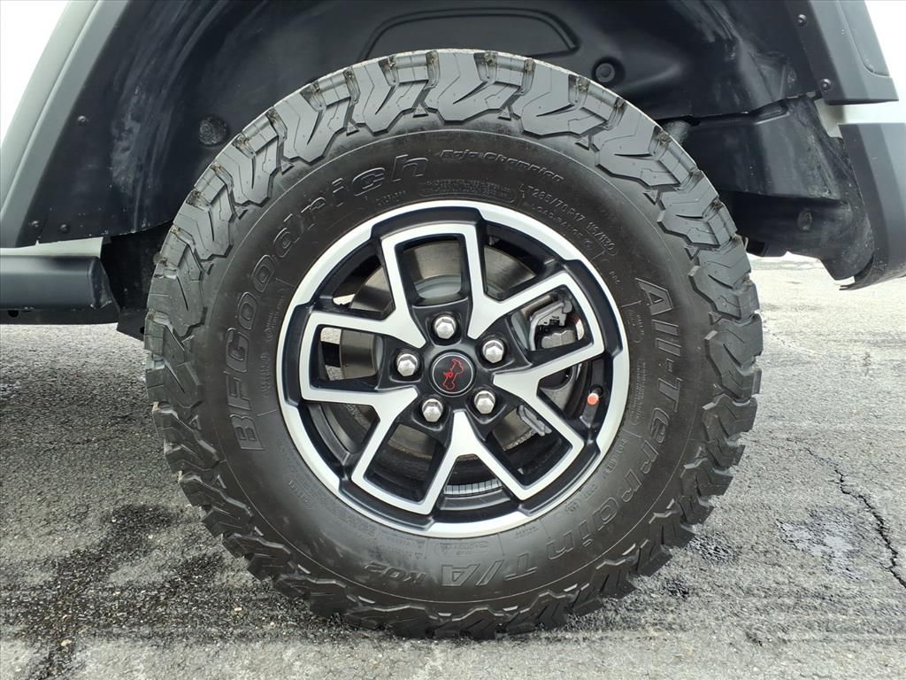 used 2024 Jeep Wrangler car, priced at $36,901