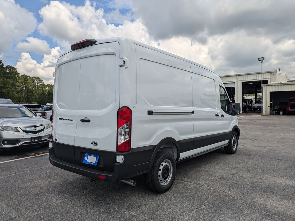 2026 Ford Transit-250 Cargo Van 