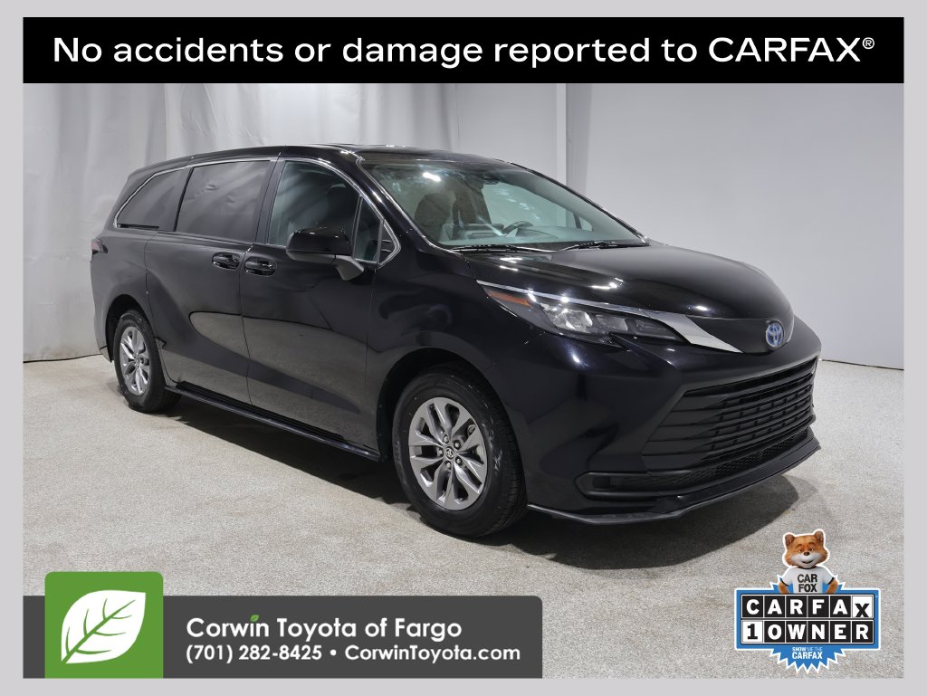  2025 Toyota Sienna LE 8-Passenger FWD   