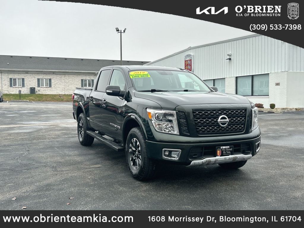 2019 Nissan Titan PRO-4X Crew Cab 4WD