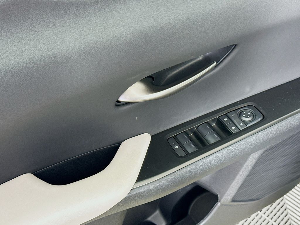 Thumbnail: 2026 Lexus UX - 20