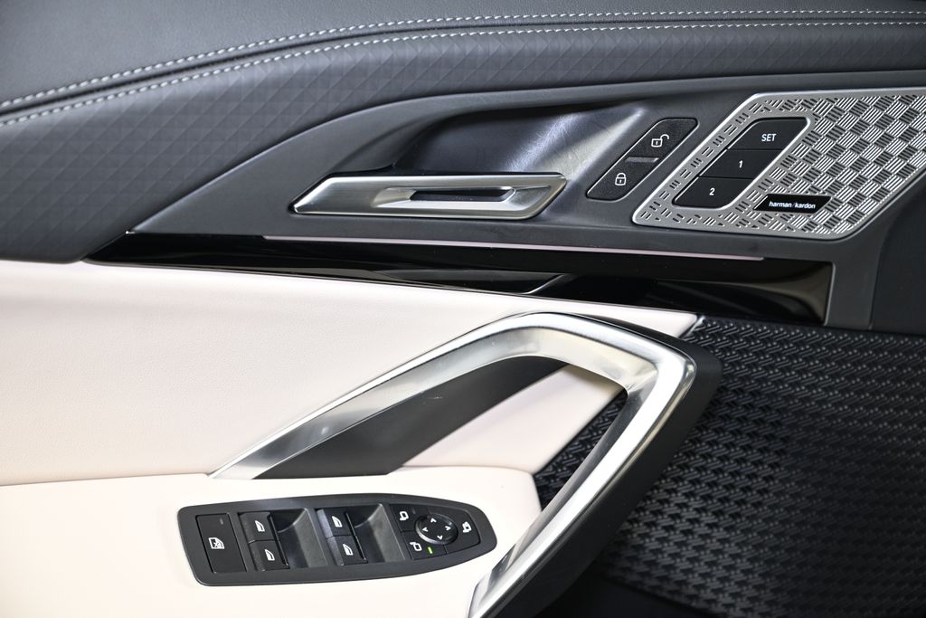 Thumbnail: 2025 BMW X2 - 22