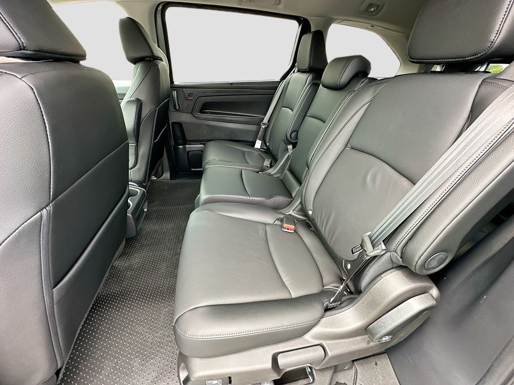 2025 Honda Odyssey EX-L 16