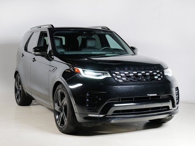 Certified Used 2025 Black Land Rover Dynamic SE image 10